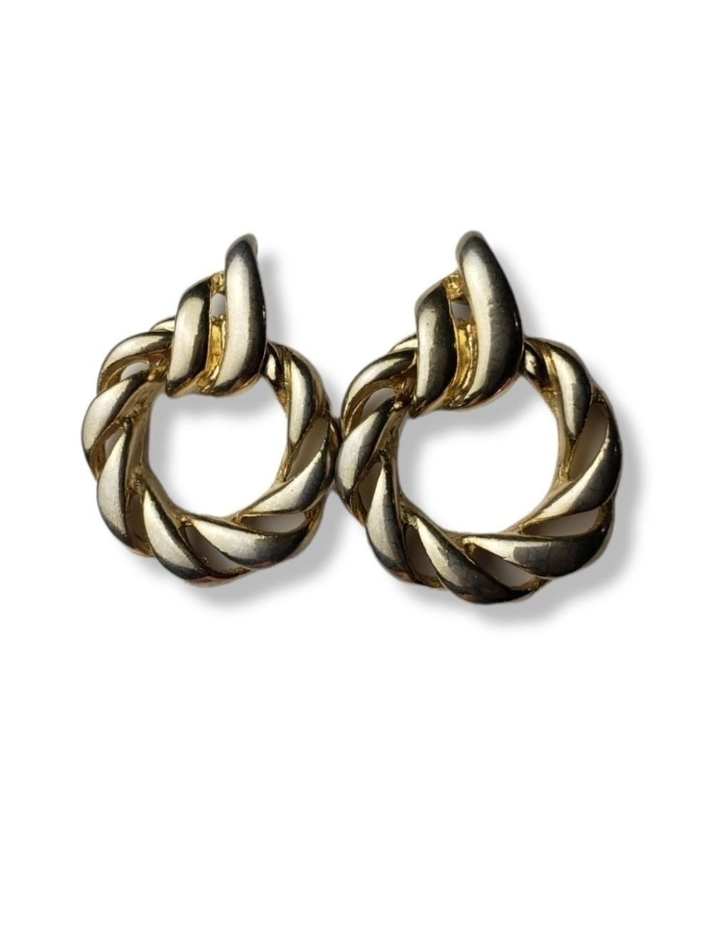 𝅺Vintage Goldtone Swirl Post-back Earrings - Picture 2 of 6